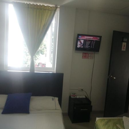 Hotel Azulejo Del Llano โยปาล ภายนอก รูปภาพ