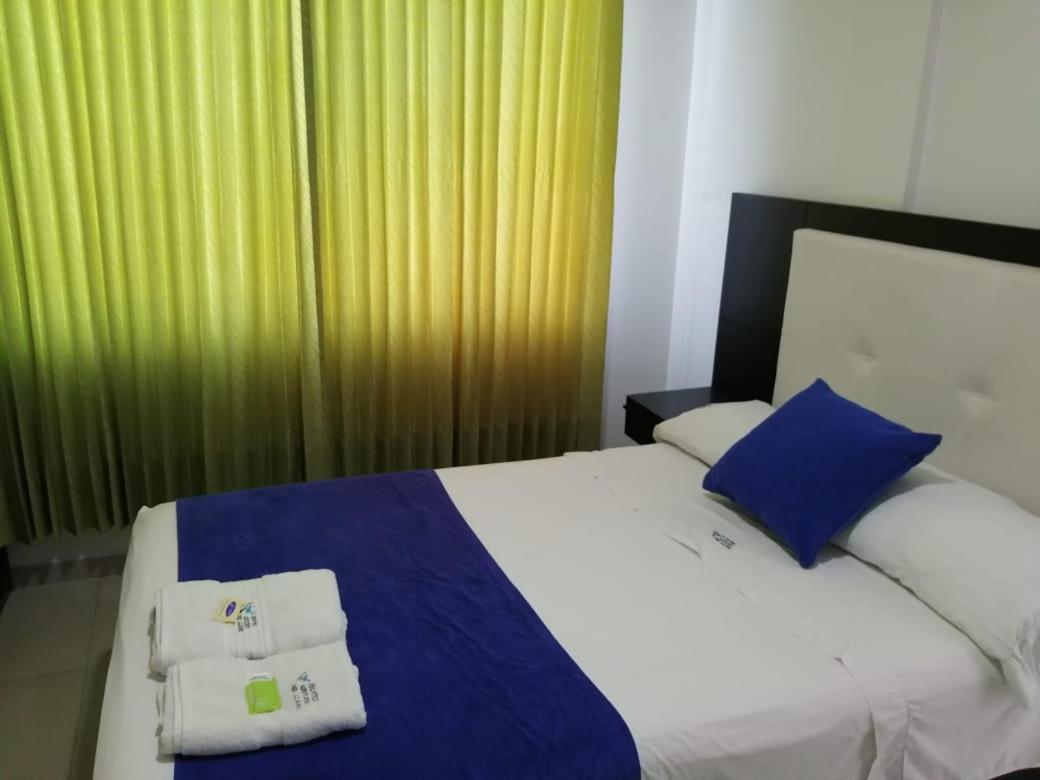 Hotel Azulejo Del Llano โยปาล ภายนอก รูปภาพ
