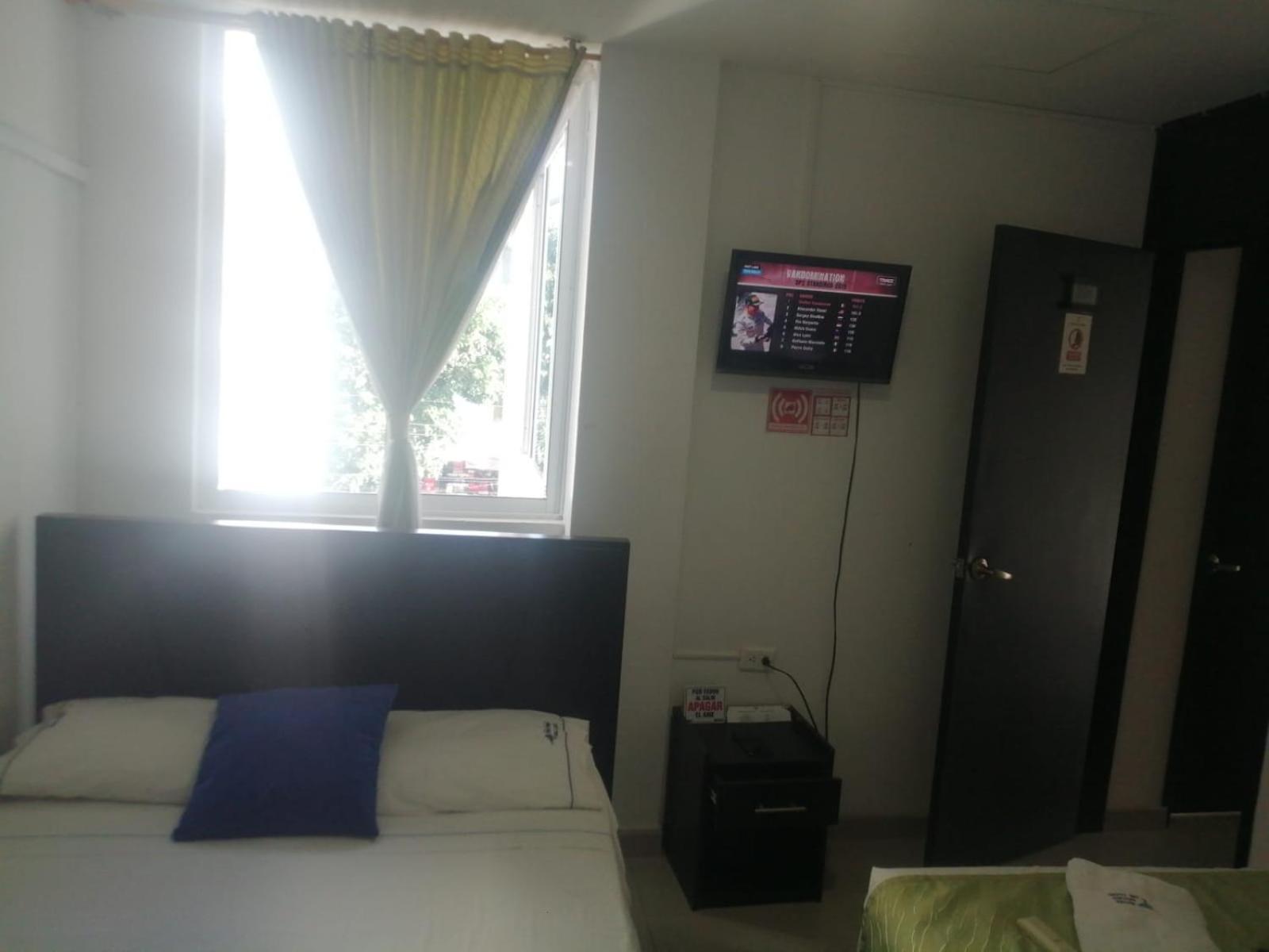 Hotel Azulejo Del Llano โยปาล ภายนอก รูปภาพ
