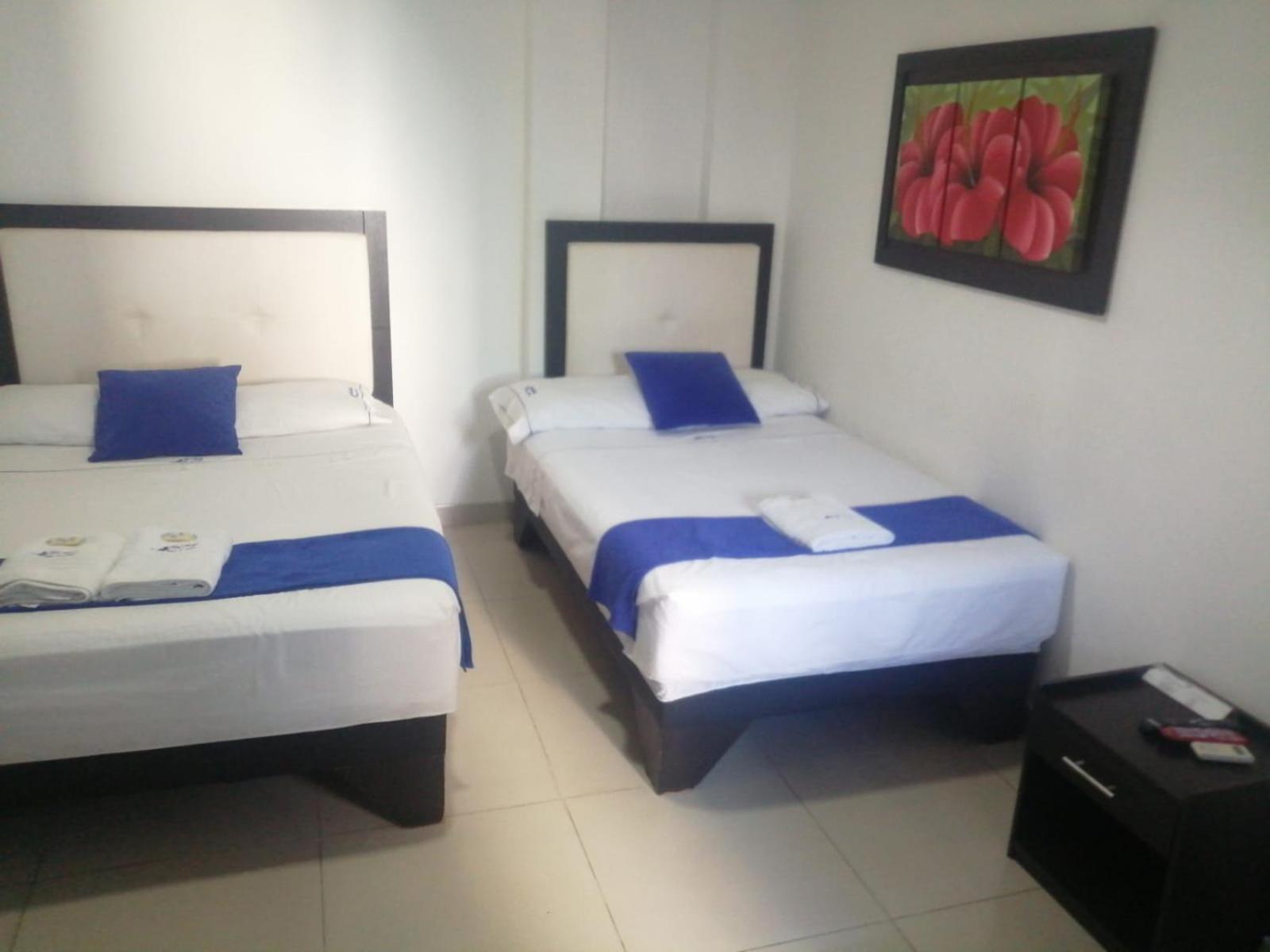 Hotel Azulejo Del Llano โยปาล ภายนอก รูปภาพ