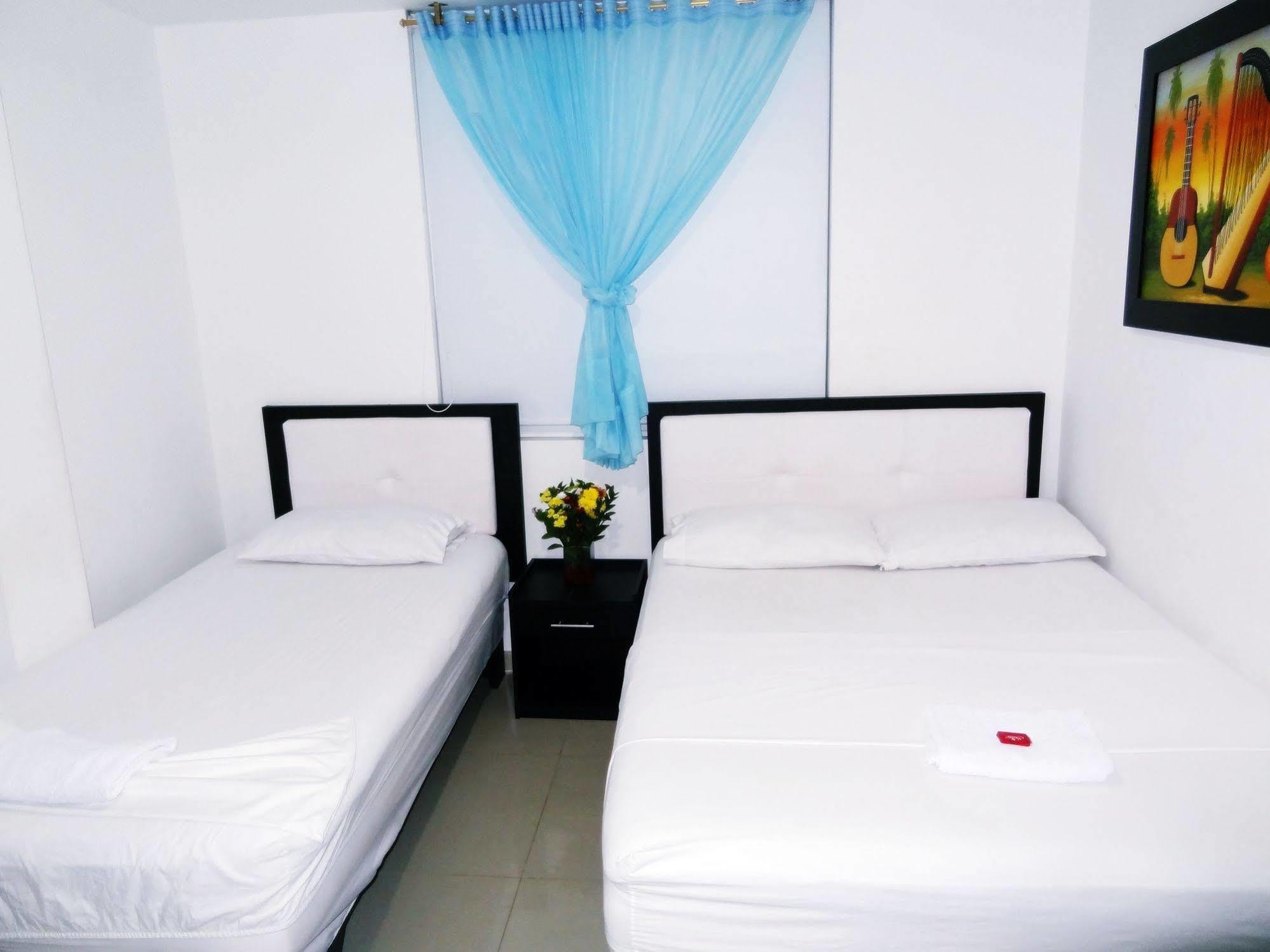 Hotel Azulejo Del Llano โยปาล ภายนอก รูปภาพ