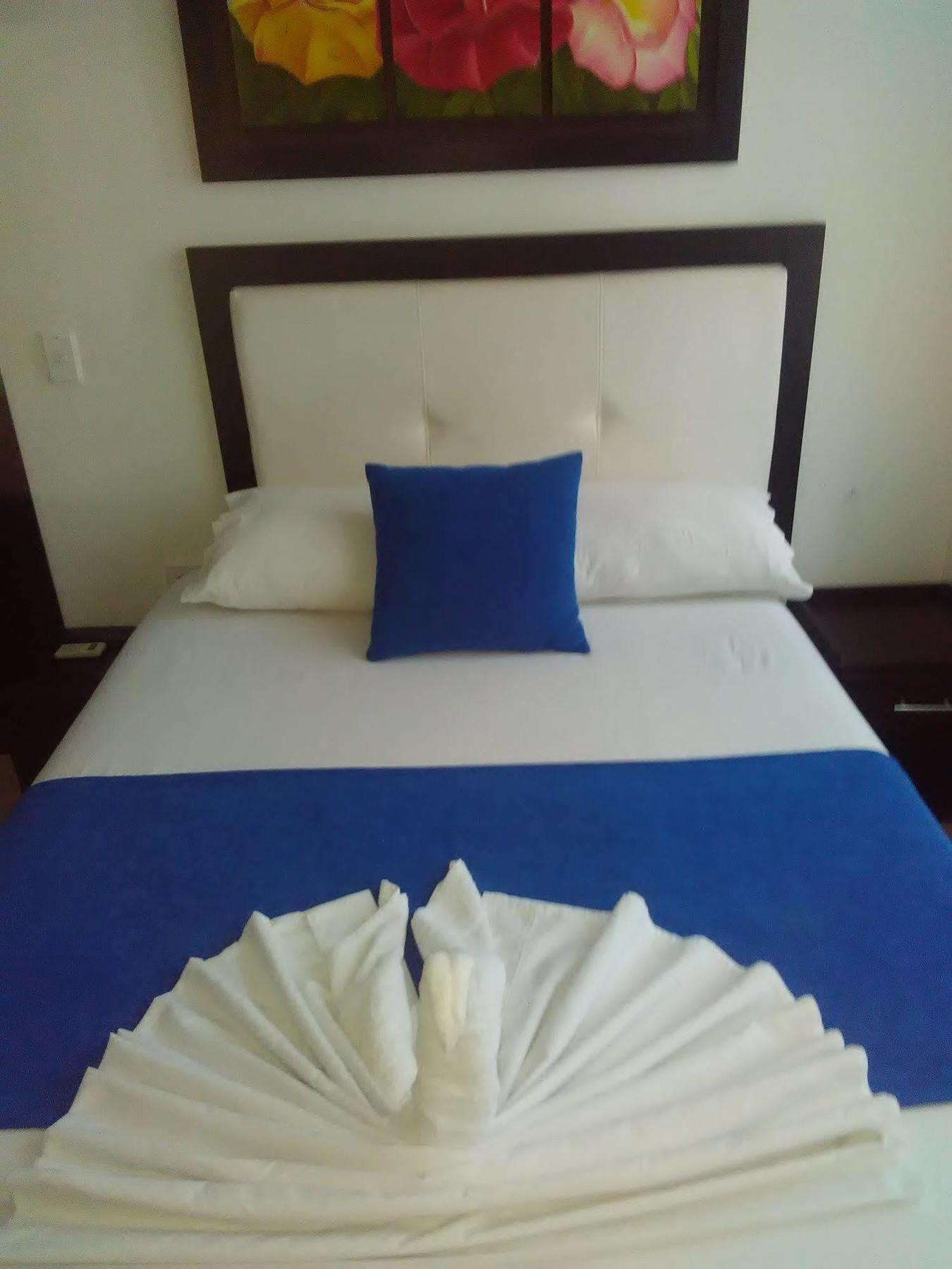 Hotel Azulejo Del Llano โยปาล ภายนอก รูปภาพ