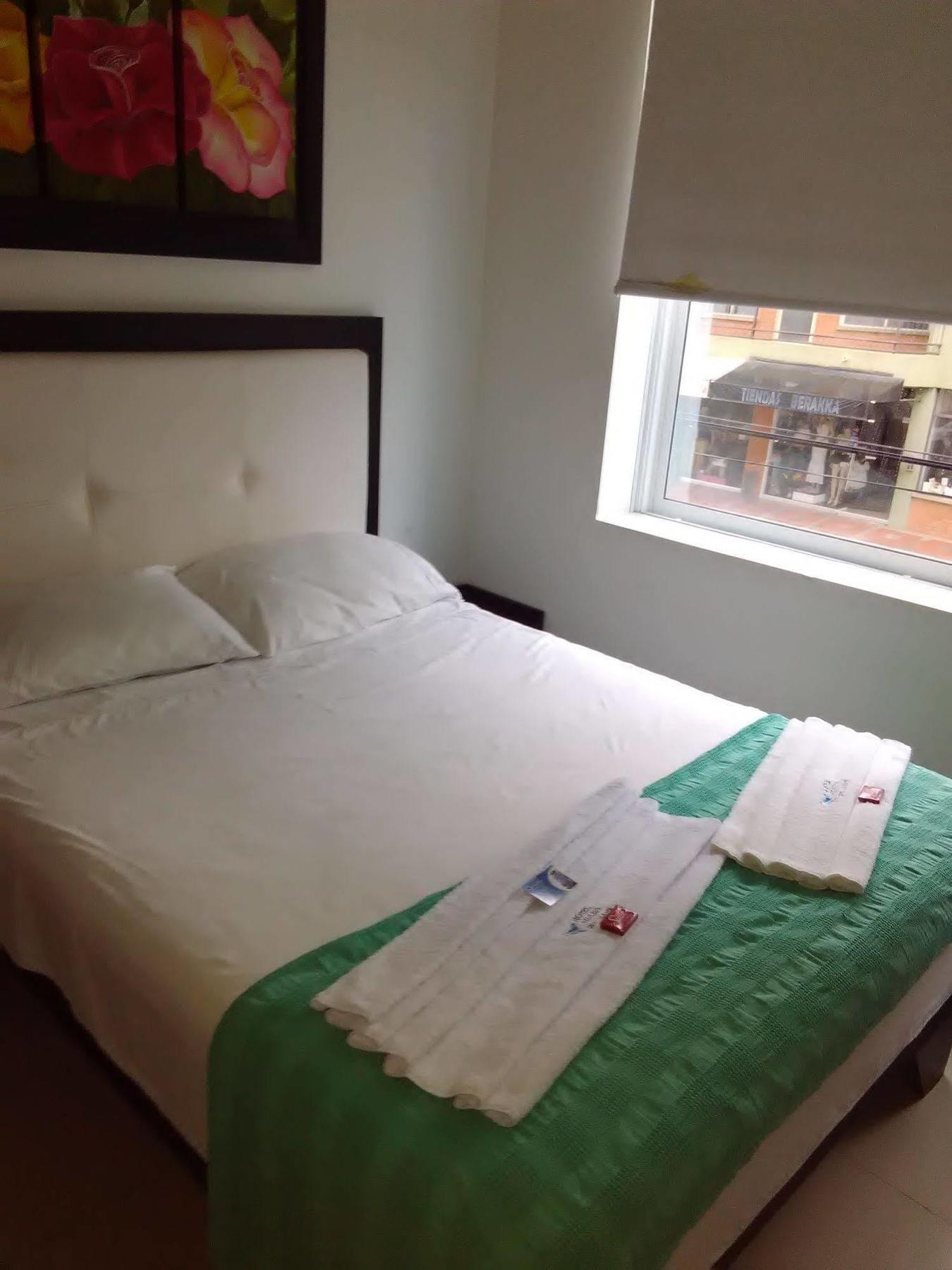 Hotel Azulejo Del Llano โยปาล ภายนอก รูปภาพ